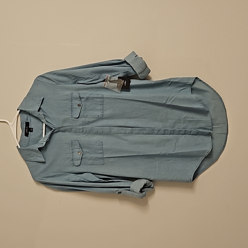 Women's button up shirt